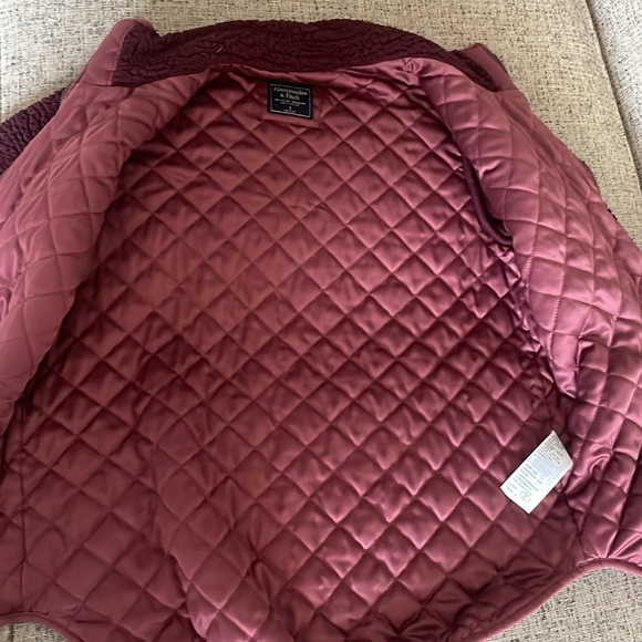Abercrombie and Fitch Red Sherpa Jacket Size S - Picture 13 of 15